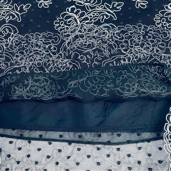 Victor Costa Lace Skirt Size 14 - Picture 4 of 7